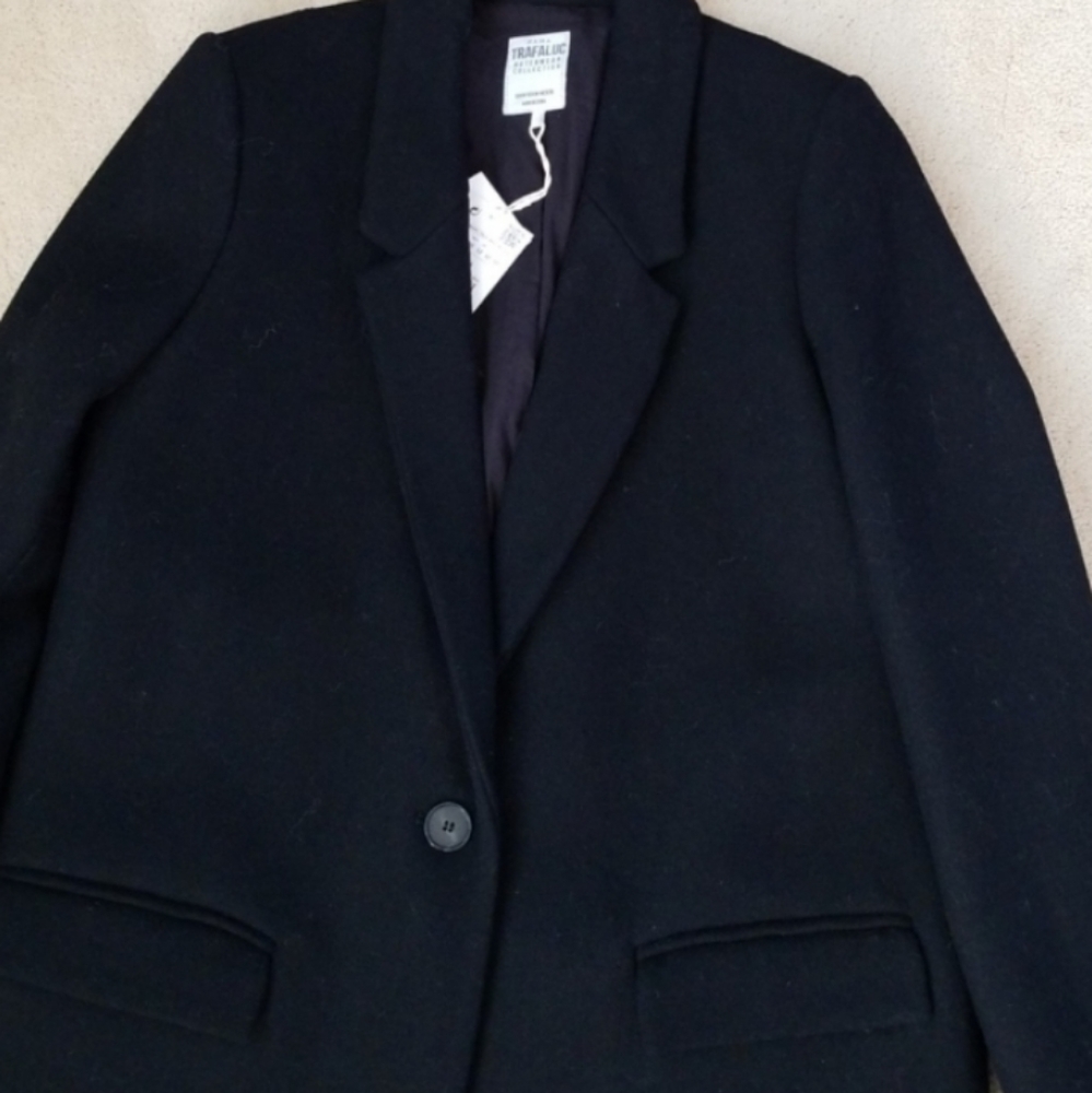 Coat - Picture 2 of 3
